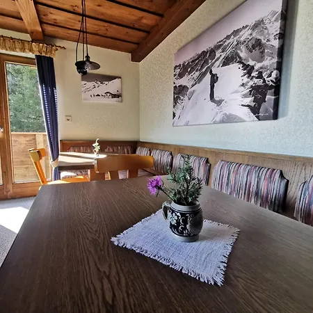 بيت ضيافة Panorama Warth 3*